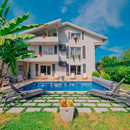 Villa Atlas Muhafazakar Havuzlu, Mustakil Genis Bahceli Sapanca Exterior foto