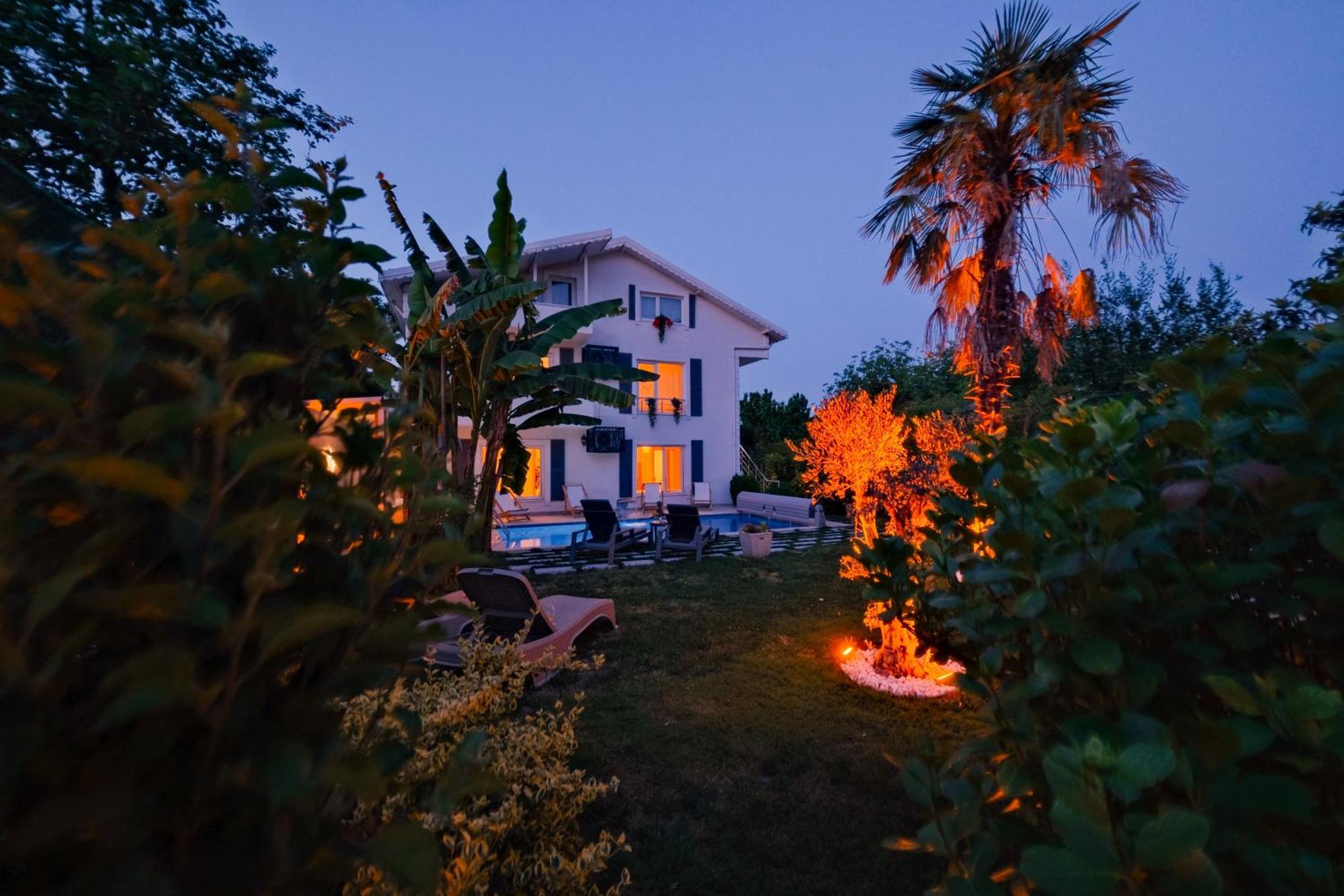 Villa Atlas Muhafazakar Havuzlu, Mustakil Genis Bahceli Sapanca Exterior foto