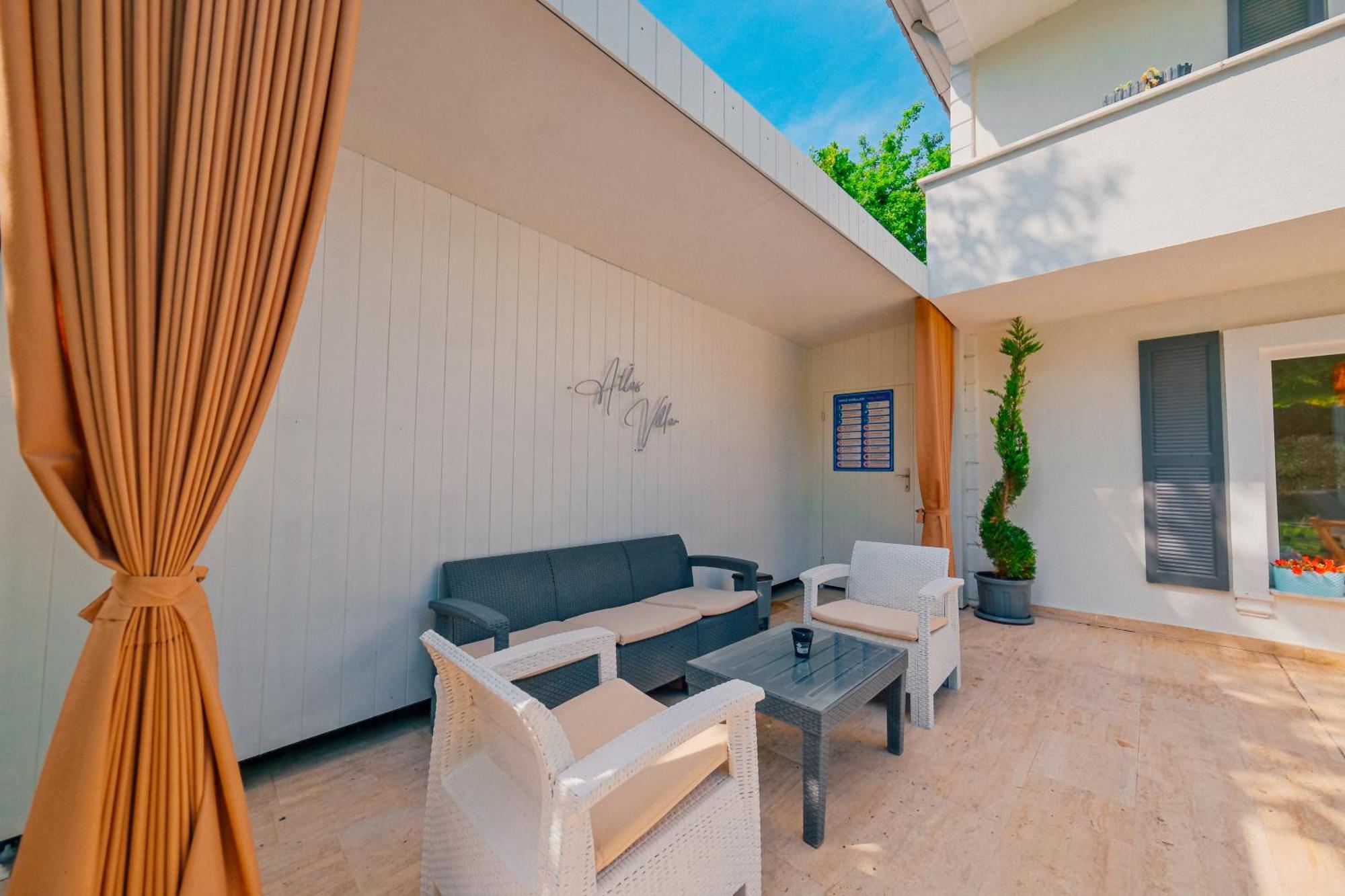 Villa Atlas Muhafazakar Havuzlu, Mustakil Genis Bahceli Sapanca Exterior foto